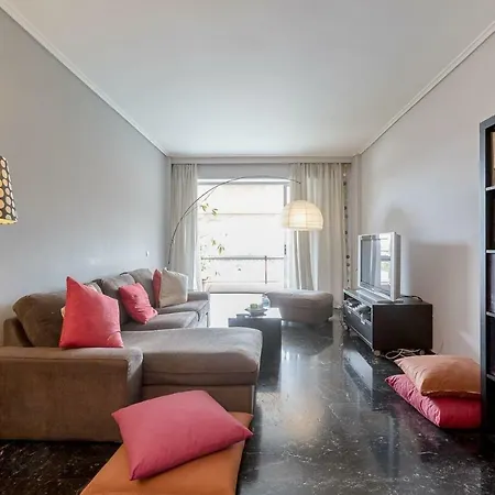 Apartment Spacious & Modern Flat In Heart Of